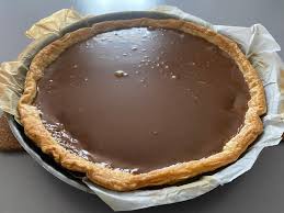 Tarte au vin cuit (ou à la raisinée)